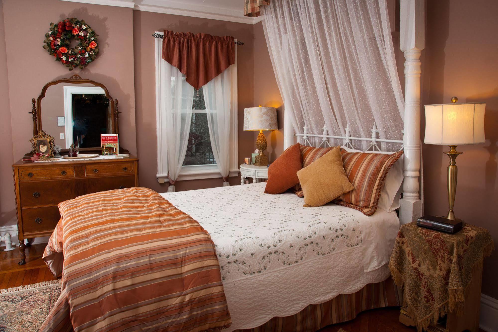Bricktown Inn Haverstraw ภายนอก รูปภาพ